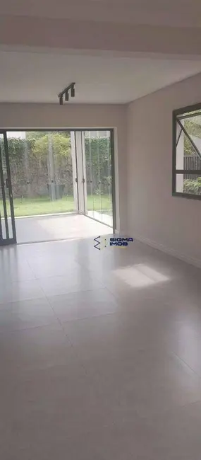 Foto 2 de Casa de Condomínio com 3 quartos para alugar, 180m2 em Chácaras Silvania, Valinhos - SP