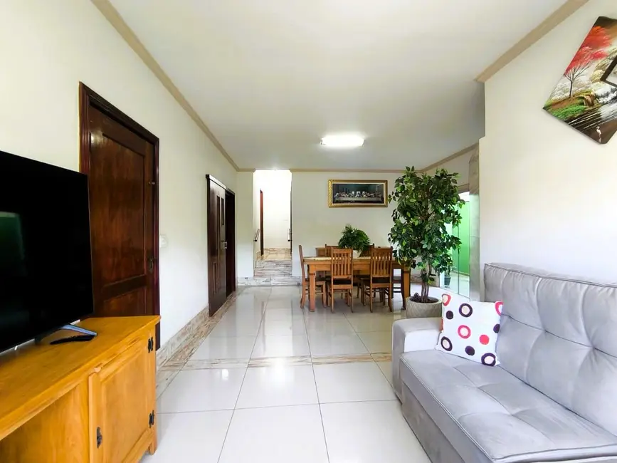 Casa com 3 quartos à venda e para alugar, 332m2 em Nova Vinhedo, Vinhedo - SP - imagem 3 Foto 3 de Casa com 3 quartos à venda e para alugar, 332m2 em Nova Vinhedo, Vinhedo - SP