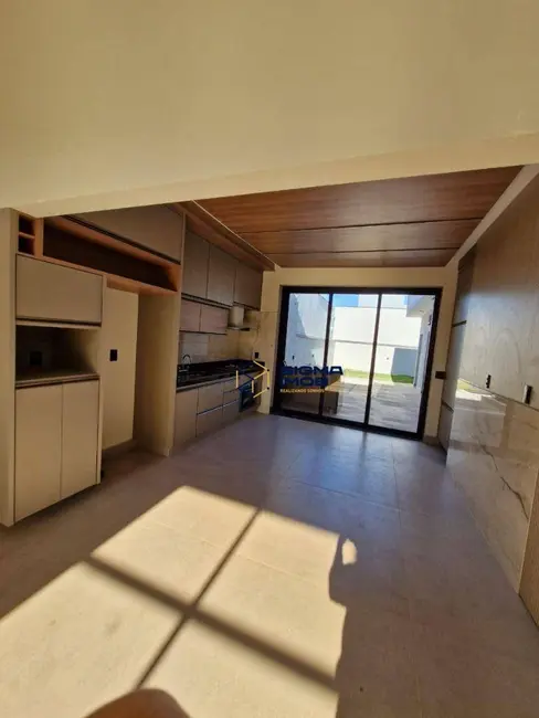 Casa de Condomínio com 3 quartos à venda, 300m2 em Cascata, Paulinia - SP - imagem 7 Foto 7 de Casa de Condomínio com 3 quartos à venda, 300m2 em Cascata, Paulinia - SP