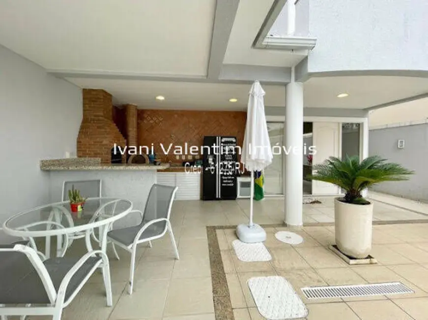 Foto 4 de Casa com 5 quartos à venda, 300m2 em Recreio dos Bandeirantes, Rio De Janeiro - RJ