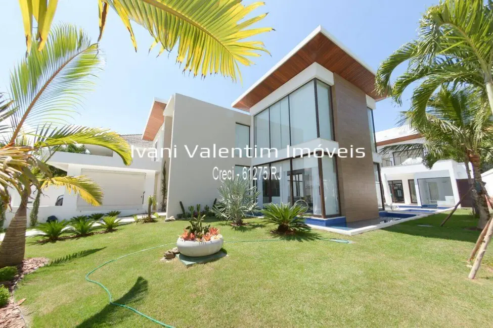 Casa de Condomínio com 5 quartos à venda, 906m2 em Barra da Tijuca, Rio De Janeiro - RJ - imagem 4 Foto 4 de Casa de Condomínio com 5 quartos à venda, 906m2 em Barra da Tijuca, Rio De Janeiro - RJ