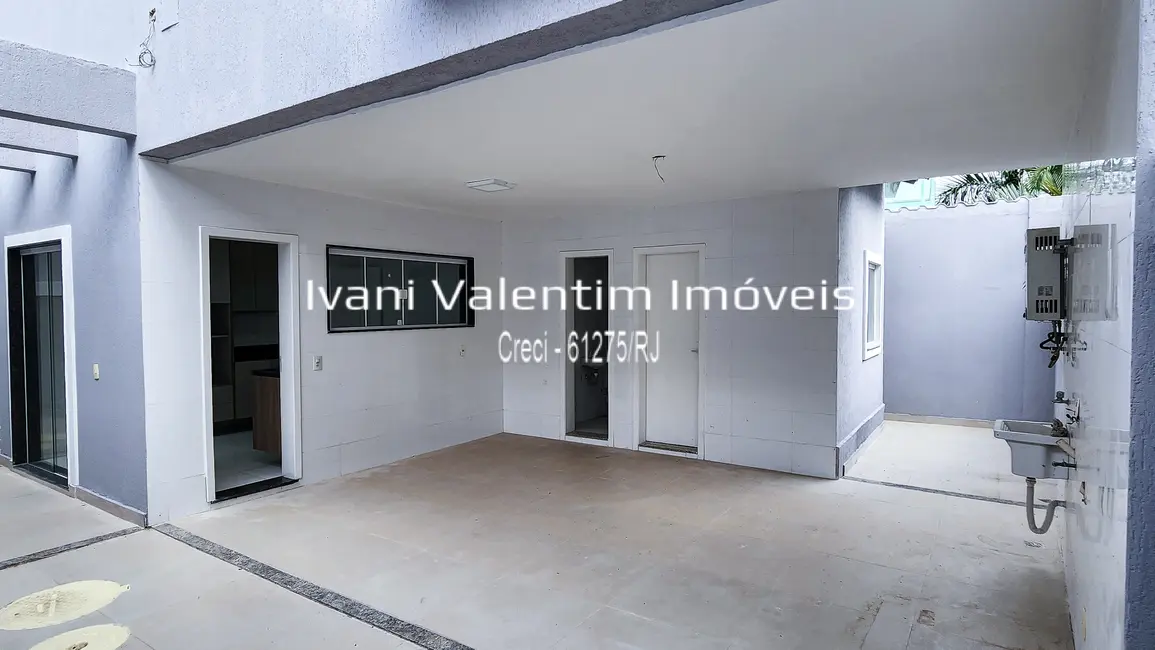 Casa com 4 quartos à venda, 240m2 em Recreio dos Bandeirantes, Rio De Janeiro - RJ - imagem 8 Foto 8 de Casa com 4 quartos à venda, 240m2 em Recreio dos Bandeirantes, Rio De Janeiro - RJ