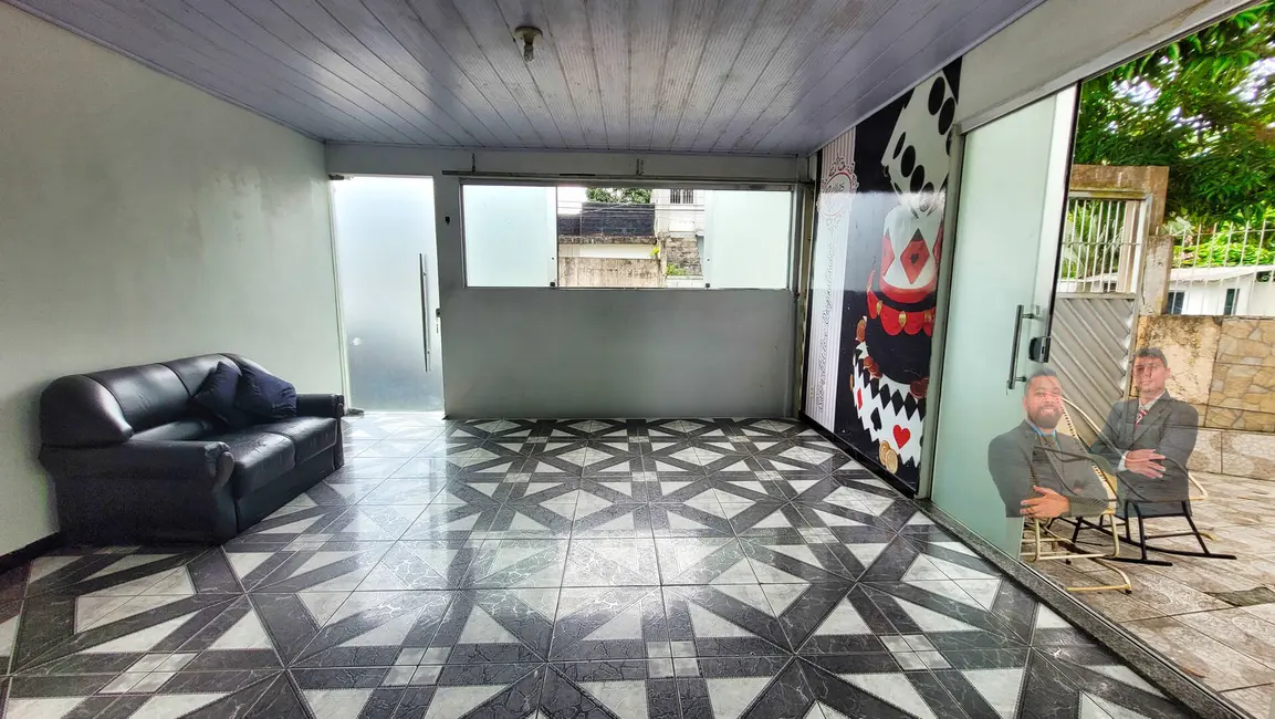 Casa com 4 quartos à venda, 260m2 em Flores, Manaus - AM - imagem 6 Foto 6 de Casa com 4 quartos à venda, 260m2 em Flores, Manaus - AM