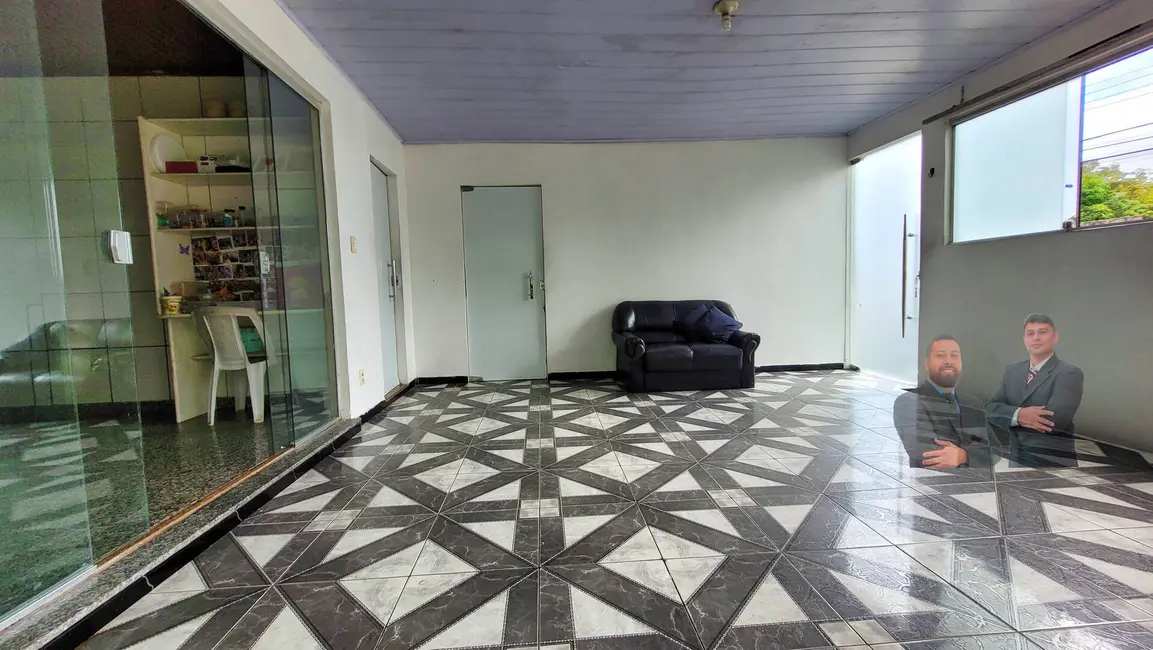 Casa com 4 quartos à venda, 260m2 em Flores, Manaus - AM - imagem 7 Foto 7 de Casa com 4 quartos à venda, 260m2 em Flores, Manaus - AM