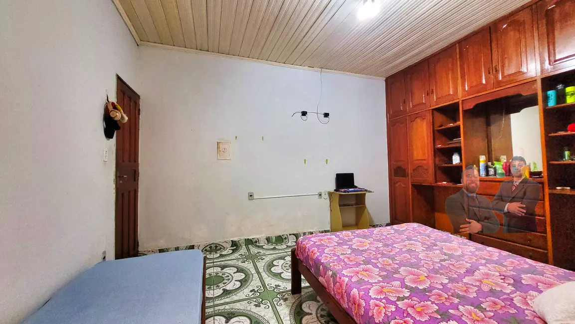 Casa com 5 quartos à venda, 220m2 em Flores, Manaus - AM - imagem 6 Foto 6 de Casa com 5 quartos à venda, 220m2 em Flores, Manaus - AM