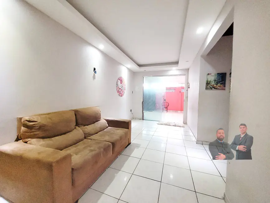 Foto 4 de Casa com 6 quartos à venda, 219m2 em Alvorada, Manaus - AM