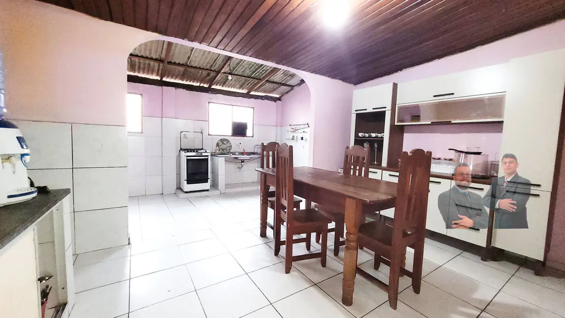 Foto 9 de Casa com 6 quartos à venda, 219m2 em Alvorada, Manaus - AM