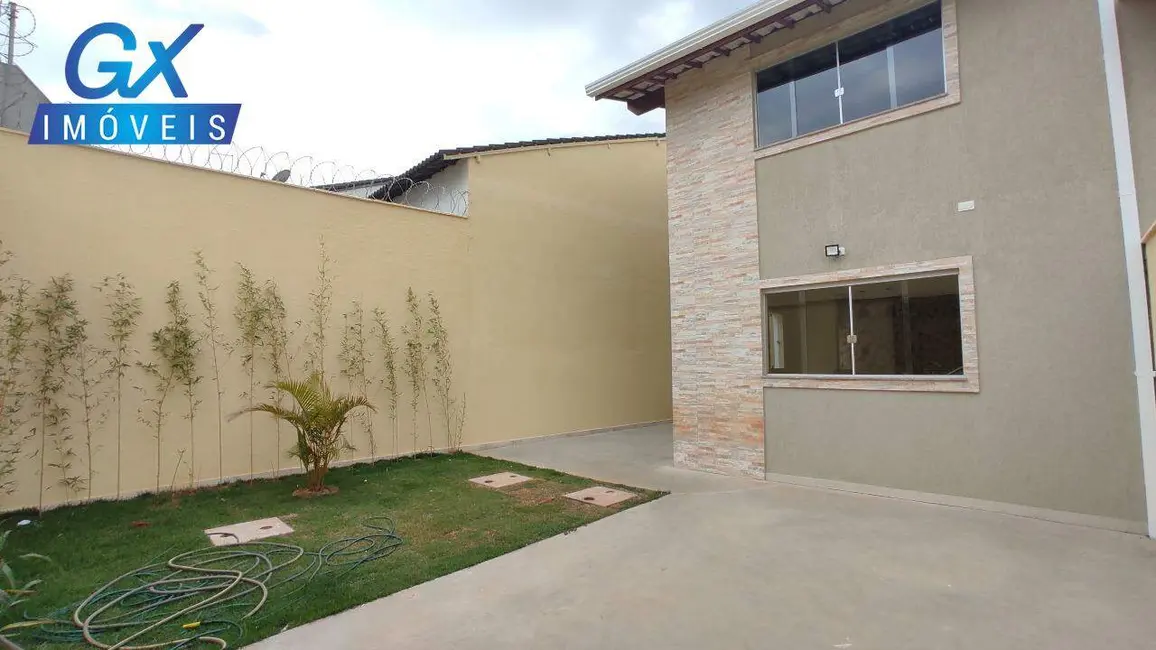 Foto 3 de Casa com 3 quartos à venda, 100m2 em Esmeraldas - MG