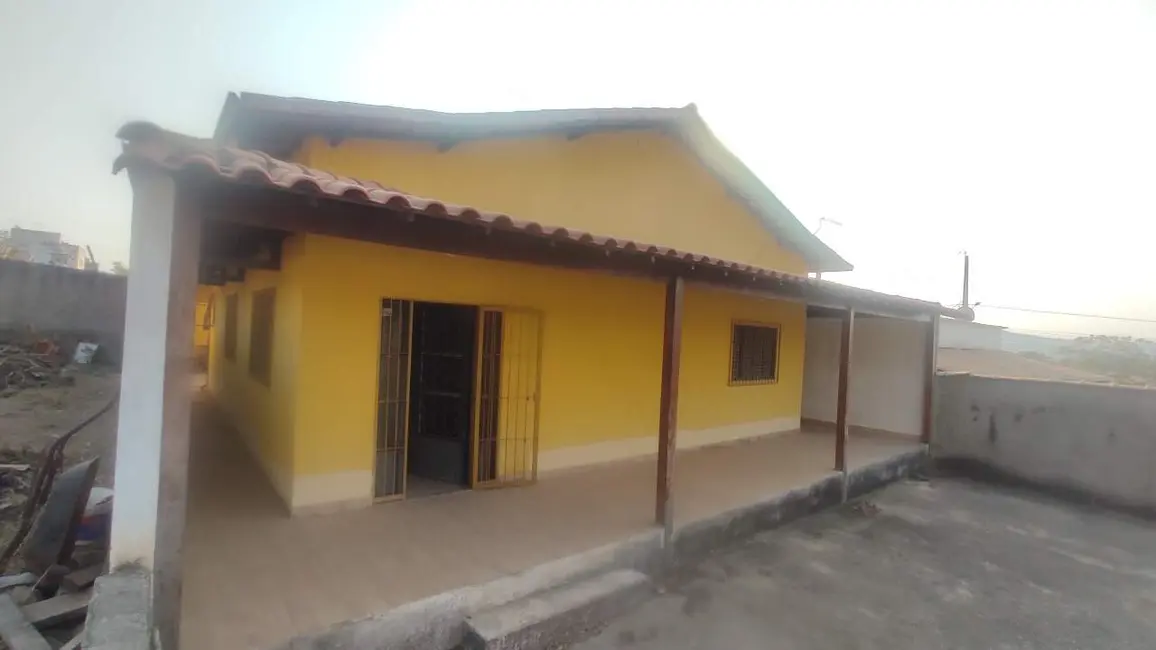 Foto 1 de Casa com 2 quartos à venda, 70m2 em Esmeraldas - MG