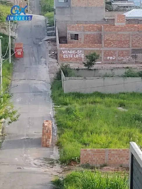 Foto 2 de Terreno / Lote à venda, 360m2 em Vespasiano - MG