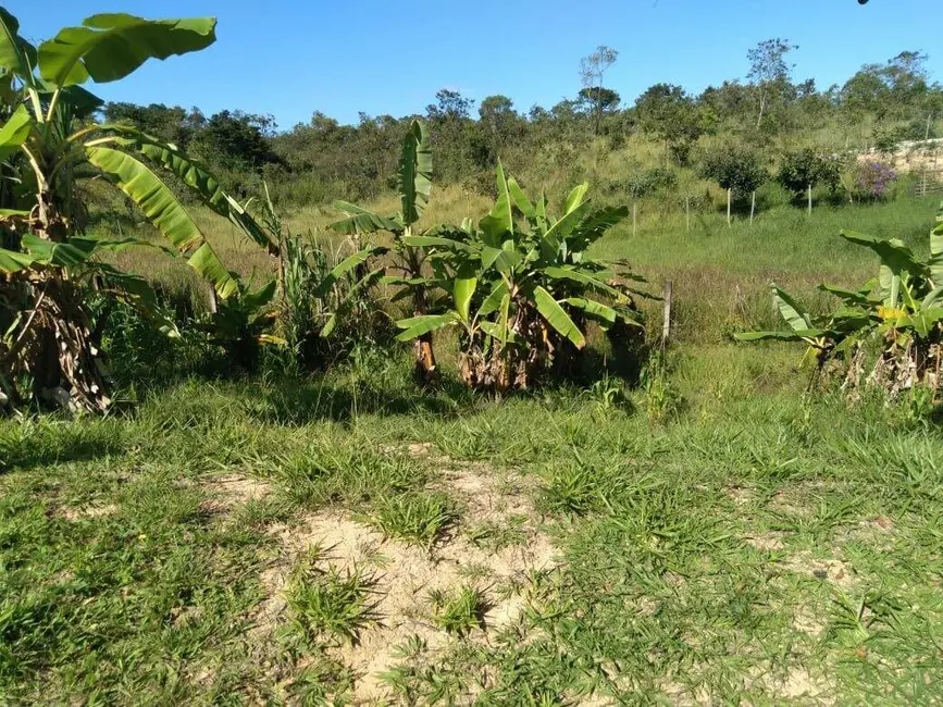 Chácara com 3 quartos à venda, 100m2 em Esmeraldas - MG - imagem 6 Foto 6 de Chácara com 3 quartos à venda, 100m2 em Esmeraldas - MG