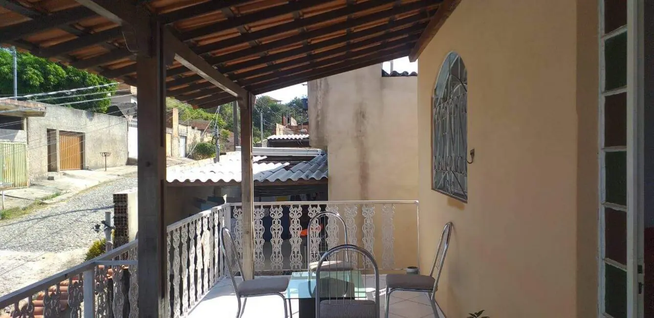 Casa com 11 quartos à venda, 700m2 em Jardim Colonial, Ribeirao Das Neves - MG - imagem 3 Foto 3 de Casa com 11 quartos à venda, 700m2 em Jardim Colonial, Ribeirao Das Neves - MG