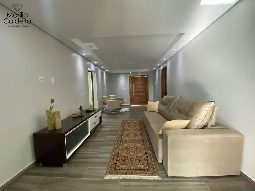 Foto 6 de Casa com 3 quartos à venda, 1000m2 em Ribeirao Das Neves - MG