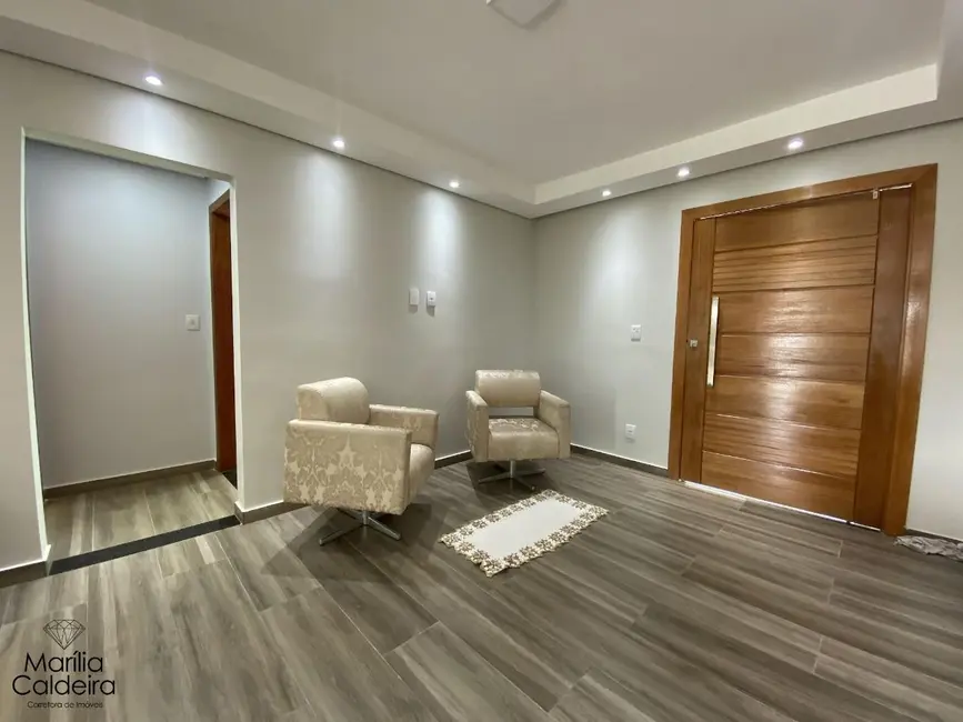 Foto 4 de Casa com 3 quartos à venda, 1000m2 em Ribeirao Das Neves - MG