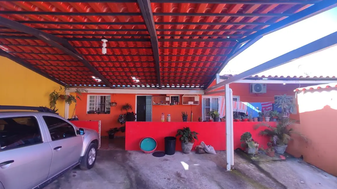 Foto 1 de Casa com 4 quartos à venda, 150m2 em Florença, Ribeirao Das Neves - MG