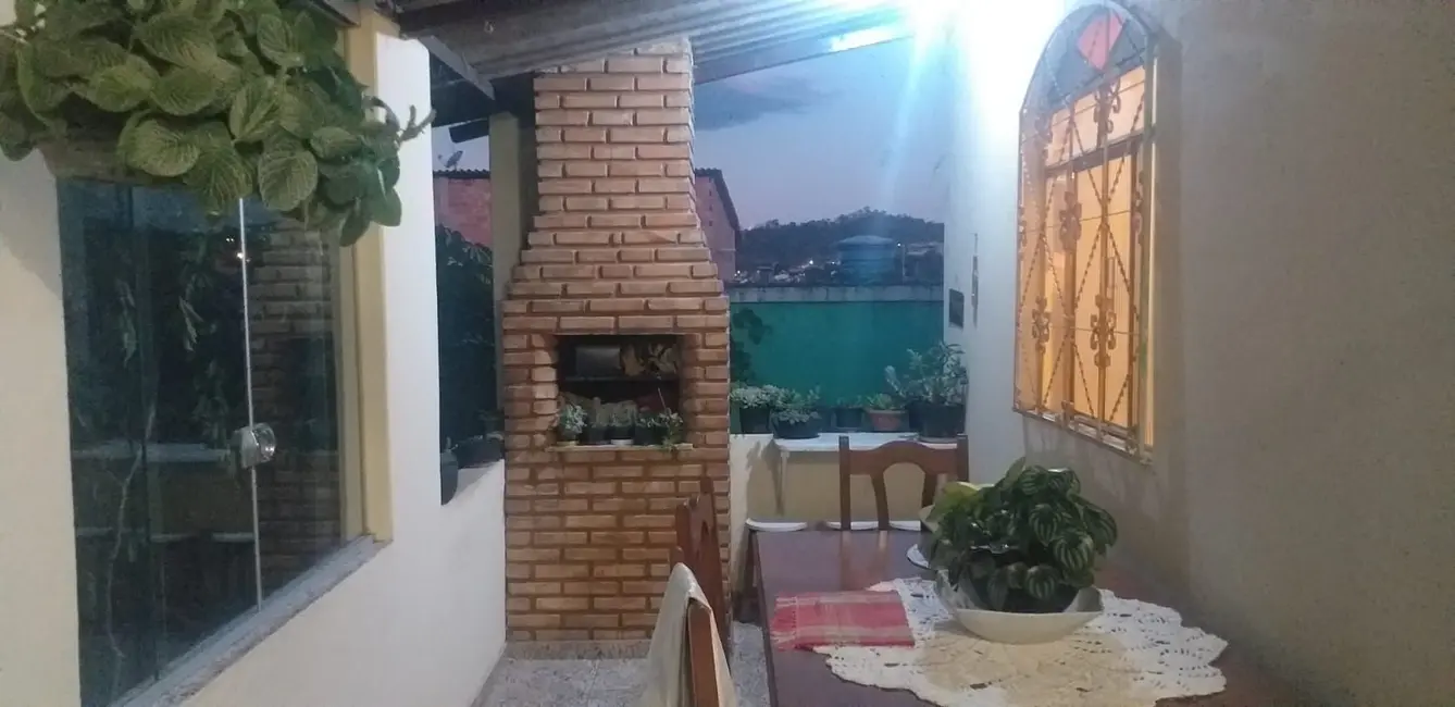 Foto 1 de Casa com 2 quartos à venda, 92m2 em Alicante, Ribeirao Das Neves - MG