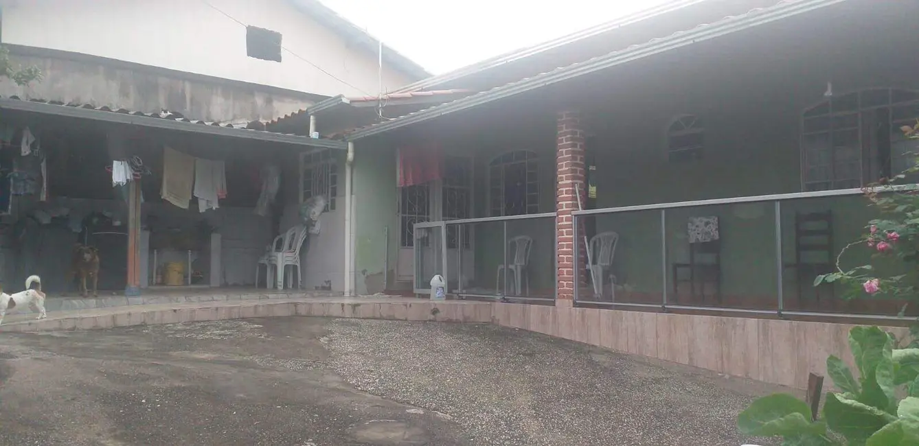Foto 1 de Casa com 4 quartos à venda, 27m2 em Veneza, Ribeirao Das Neves - MG