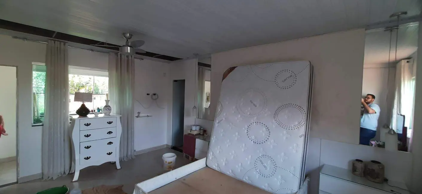 Casa com 6 quartos à venda, 220m2 em Florença, Ribeirao Das Neves - MG - imagem 9 Foto 9 de Casa com 6 quartos à venda, 220m2 em Florença, Ribeirao Das Neves - MG