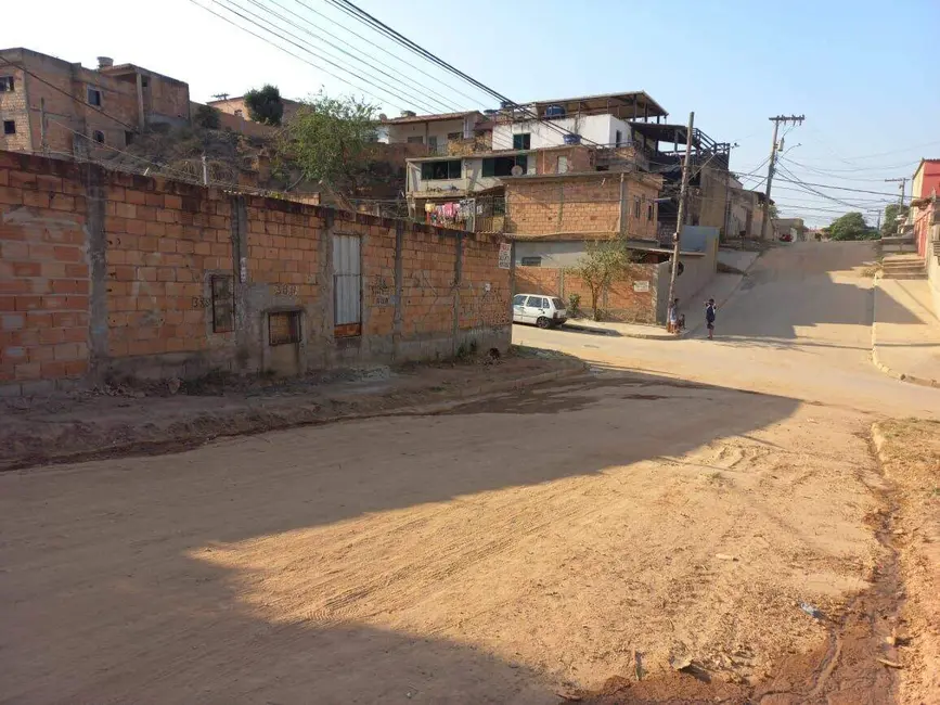 Terreno / Lote à venda, 360m2 em Veneza, Ribeirao Das Neves - MG - imagem 8 Foto 8 de Terreno / Lote à venda, 360m2 em Veneza, Ribeirao Das Neves - MG
