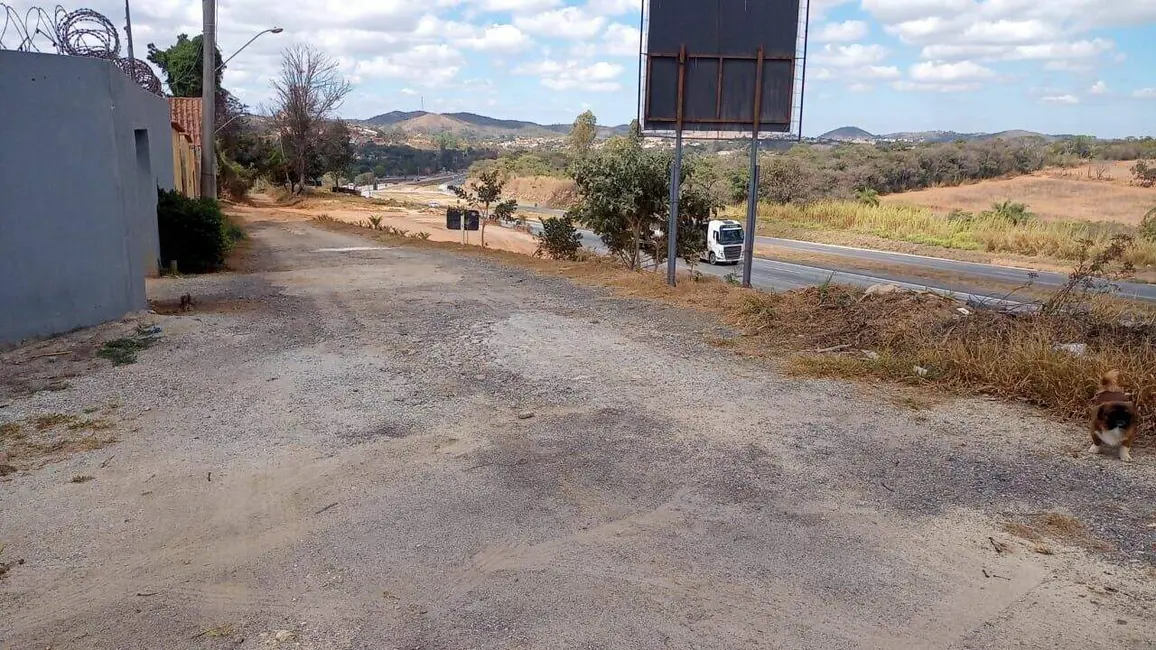Casa com 6 quartos à venda, 501m2 em Esmeraldas - MG - imagem 8 Foto 8 de Casa com 6 quartos à venda, 501m2 em Esmeraldas - MG