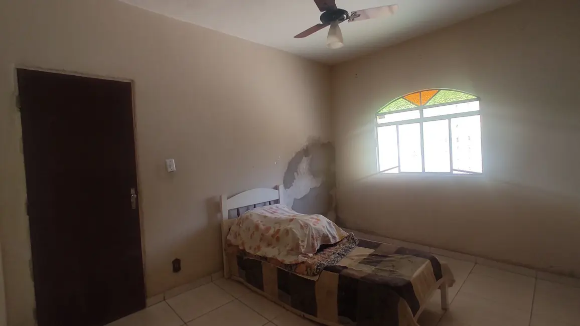 Foto 9 de Casa com 2 quartos à venda, 110m2 em Veneza, Ribeirao Das Neves - MG