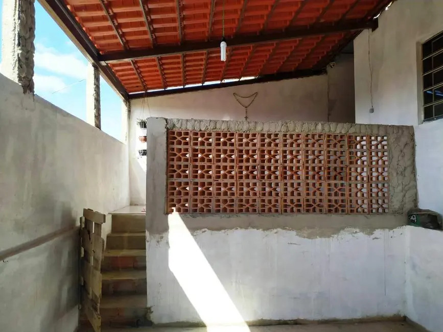 Foto 1 de Casa com 2 quartos à venda, 90m2 em Franciscadriângela, Ribeirao Das Neves - MG