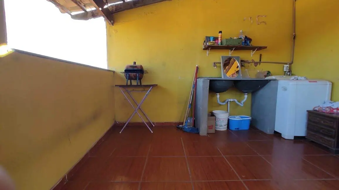 Casa com 4 quartos à venda, 120m2 em Florença, Ribeirao Das Neves - MG - imagem 9 Foto 9 de Casa com 4 quartos à venda, 120m2 em Florença, Ribeirao Das Neves - MG