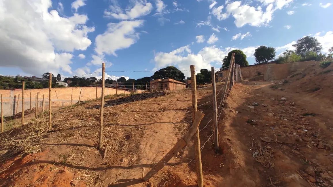 Foto 1 de Terreno / Lote à venda, 440m2 em Veneza, Ribeirao Das Neves - MG