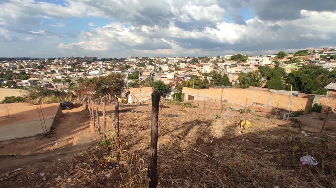 Foto 7 de Terreno / Lote à venda, 440m2 em Veneza, Ribeirao Das Neves - MG