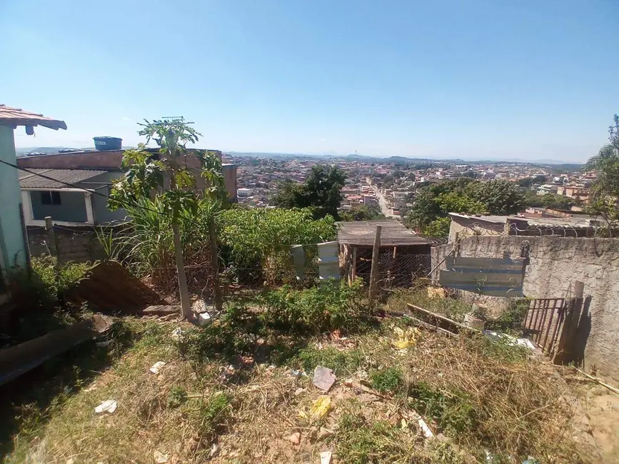Foto 2 de Casa com 3 quartos à venda, 150m2 em Veneza, Ribeirao Das Neves - MG