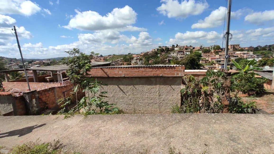 Foto 1 de Casa com 2 quartos à venda, 50m2 em Rosaneves, Ribeirao Das Neves - MG