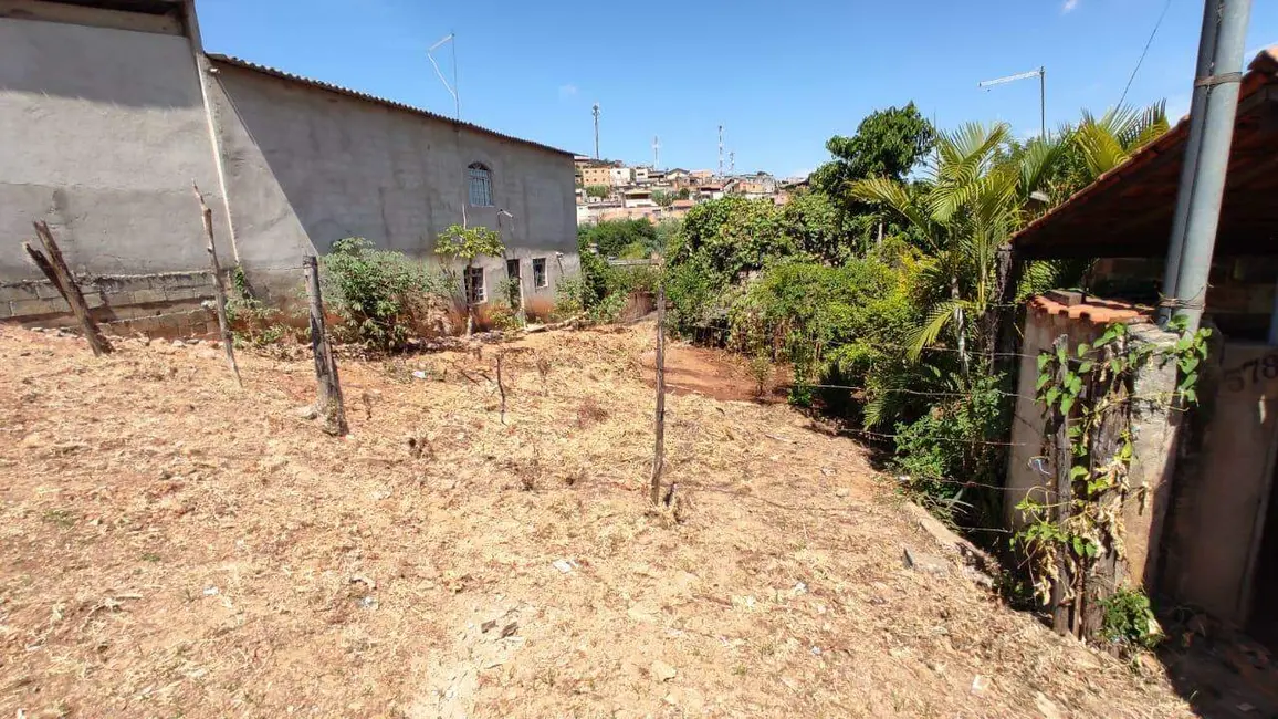 Terreno / Lote à venda, 300m2 em Rosana, Ribeirao Das Neves - MG - imagem 3 Foto 3 de Terreno / Lote à venda, 300m2 em Rosana, Ribeirao Das Neves - MG
