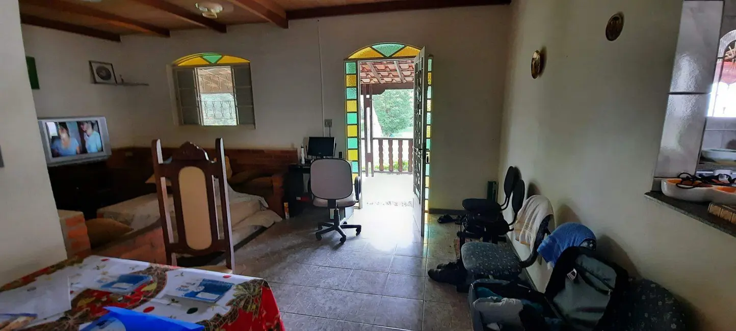 Chácara com 3 quartos à venda, 120m2 em Vale das Acácias, Ribeirao Das Neves - MG - imagem 5 Foto 5 de Chácara com 3 quartos à venda, 120m2 em Vale das Acácias, Ribeirao Das Neves - MG