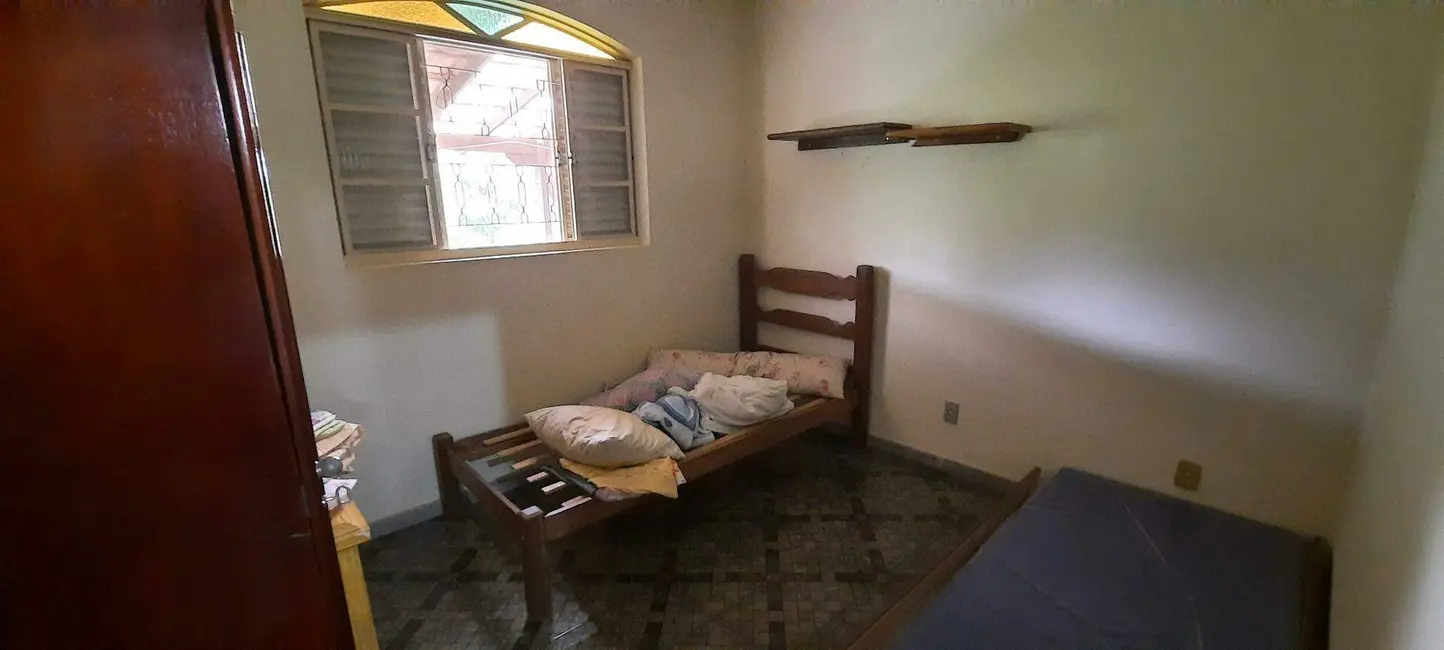 Chácara com 3 quartos à venda, 120m2 em Vale das Acácias, Ribeirao Das Neves - MG - imagem 8 Foto 8 de Chácara com 3 quartos à venda, 120m2 em Vale das Acácias, Ribeirao Das Neves - MG