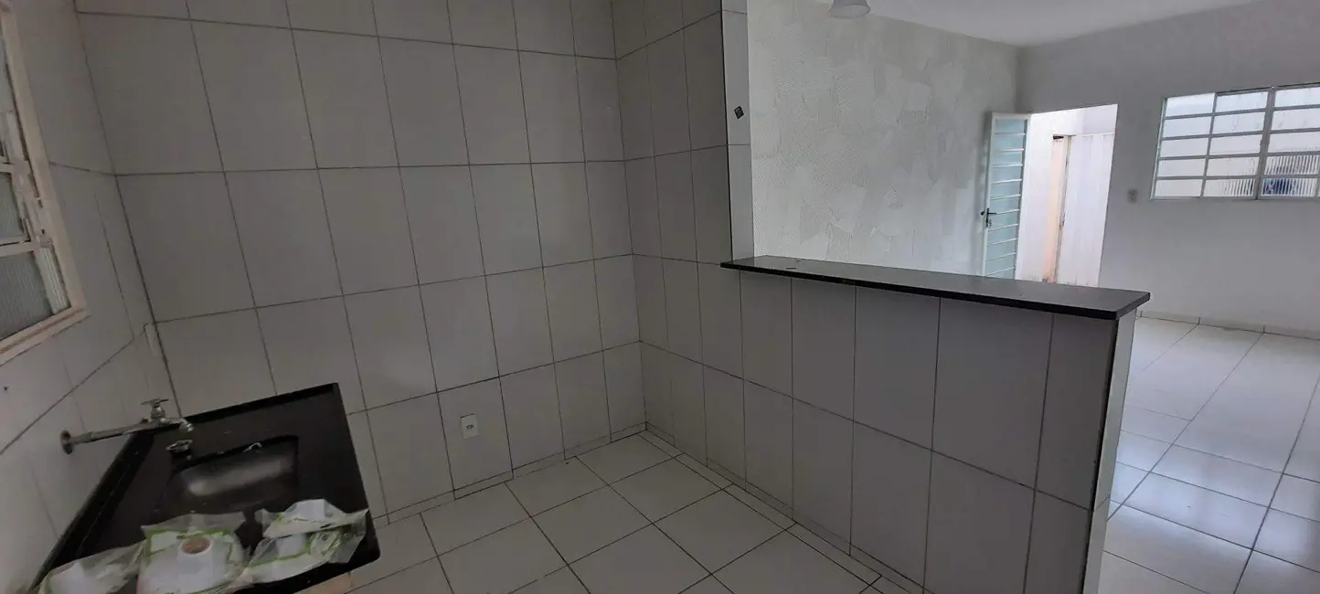 Foto 6 de Casa com 2 quartos à venda, 58m2 em Esmeraldas - MG