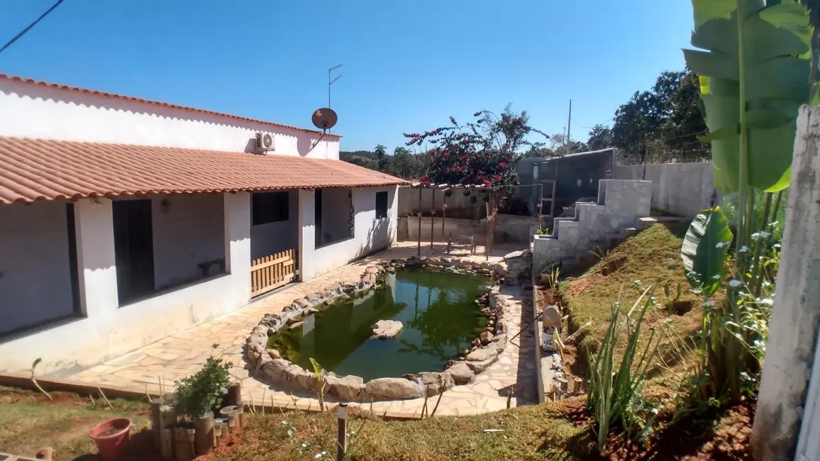 Foto 3 de Chácara com 4 quartos à venda, 210m2 em Esmeraldas - MG