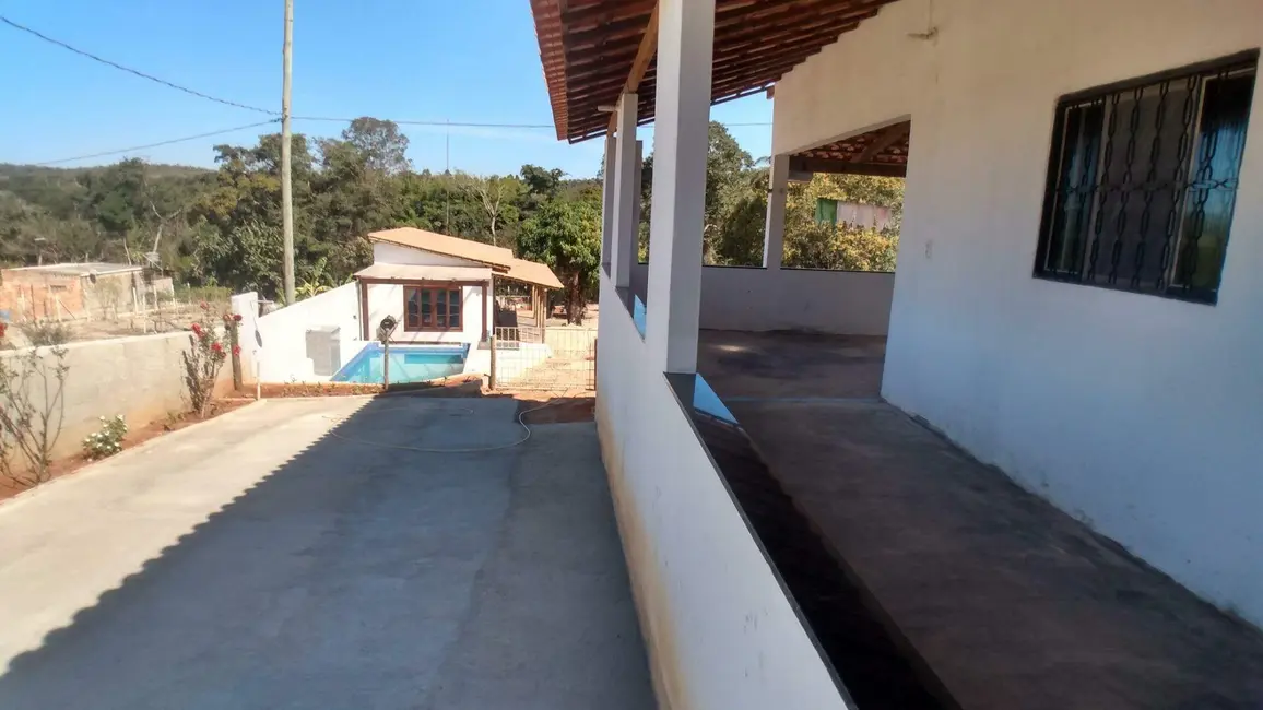 Foto 4 de Chácara com 4 quartos à venda, 210m2 em Esmeraldas - MG