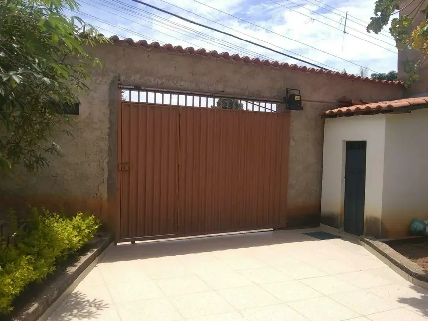 Foto 2 de Casa com 4 quartos à venda, 120m2 em Santa Fé (Justinópolis), Ribeirao Das Neves - MG