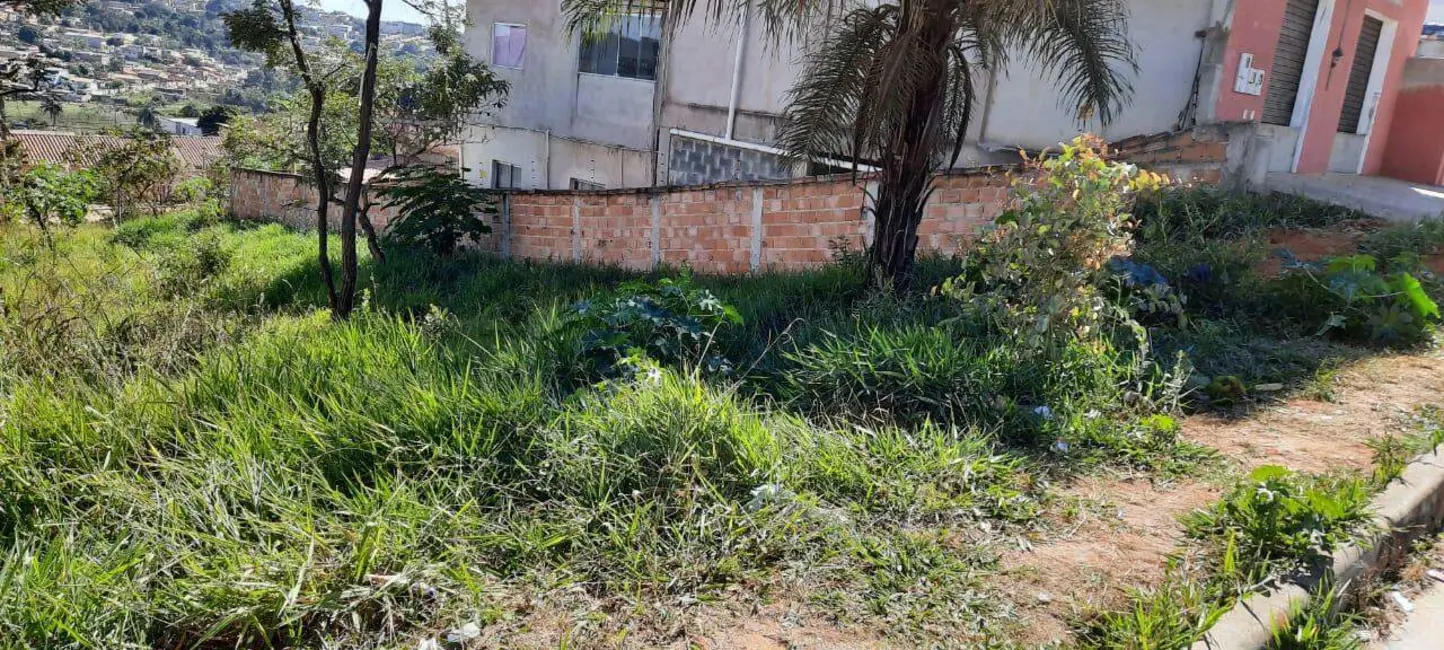 Foto 4 de Terreno / Lote à venda, 360m2 em Esmeraldas - MG