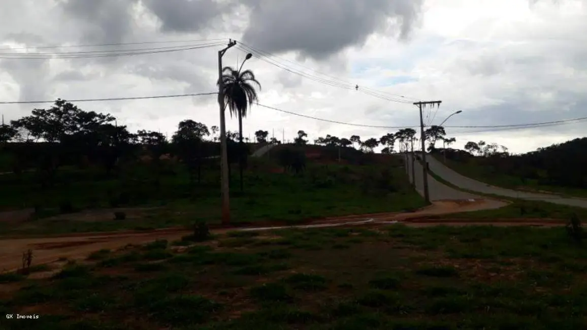 Foto 2 de Terreno / Lote à venda, 260m2 em Esmeraldas - MG
