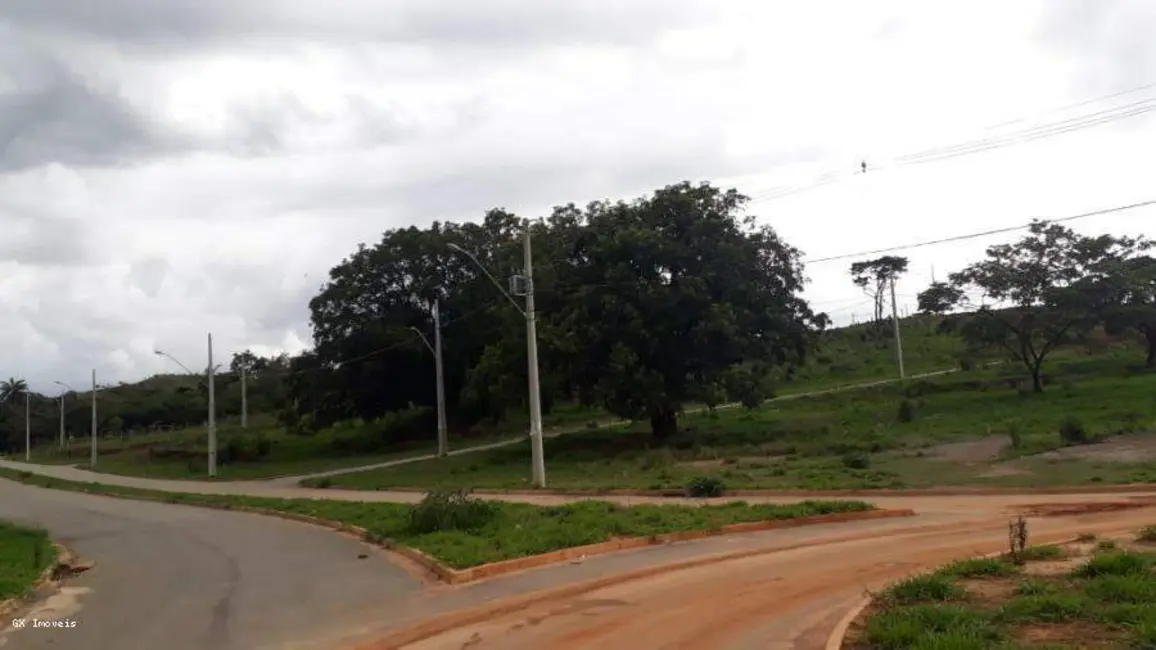 Foto 1 de Terreno / Lote à venda, 260m2 em Esmeraldas - MG
