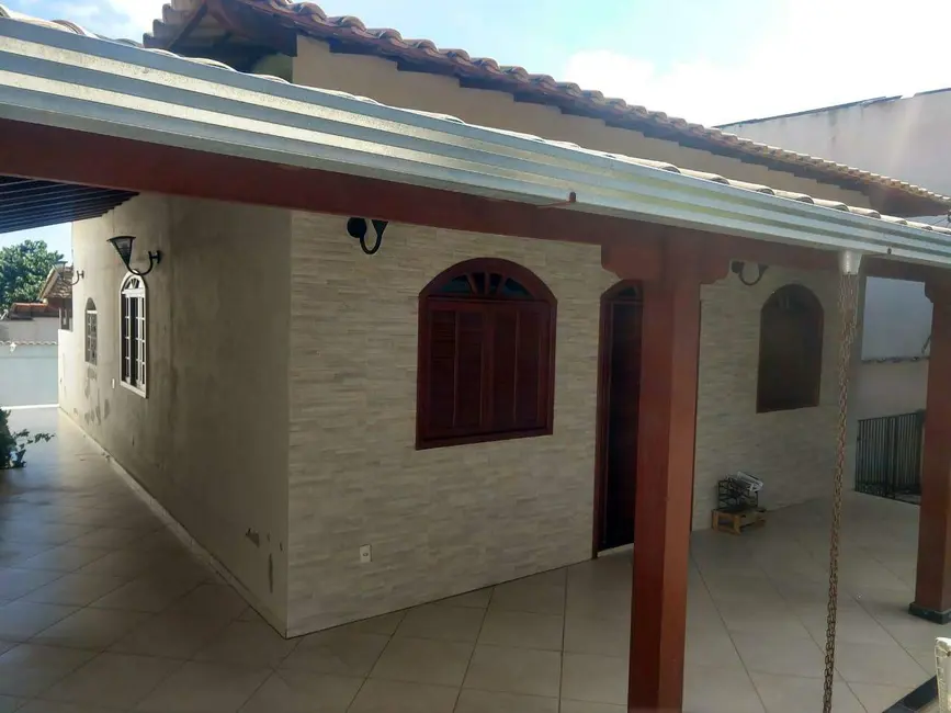 Foto 1 de Casa com 3 quartos à venda, 150m2 em Veneza, Ribeirao Das Neves - MG