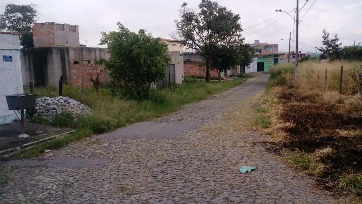 Foto 2 de Terreno / Lote à venda, 250m2 em Nápoli, Ribeirao Das Neves - MG