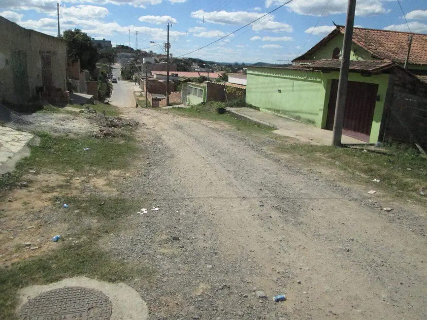 Foto 5 de Terreno / Lote à venda, 720m2 em Veneza, Ribeirao Das Neves - MG