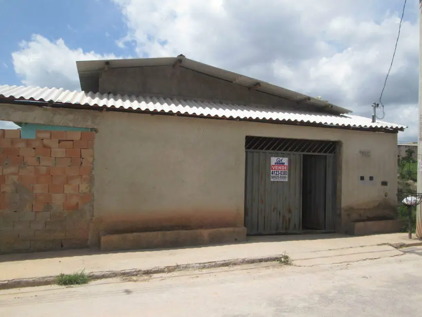 Foto 1 de Casa com 2 quartos à venda, 67m2 em Alterosa, Ribeirao Das Neves - MG