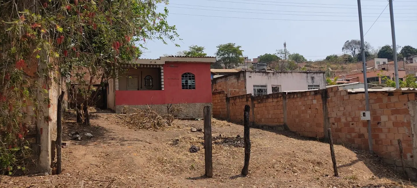Foto 3 de Casa com 2 quartos à venda, 56m2 em Nápoli, Ribeirao Das Neves - MG