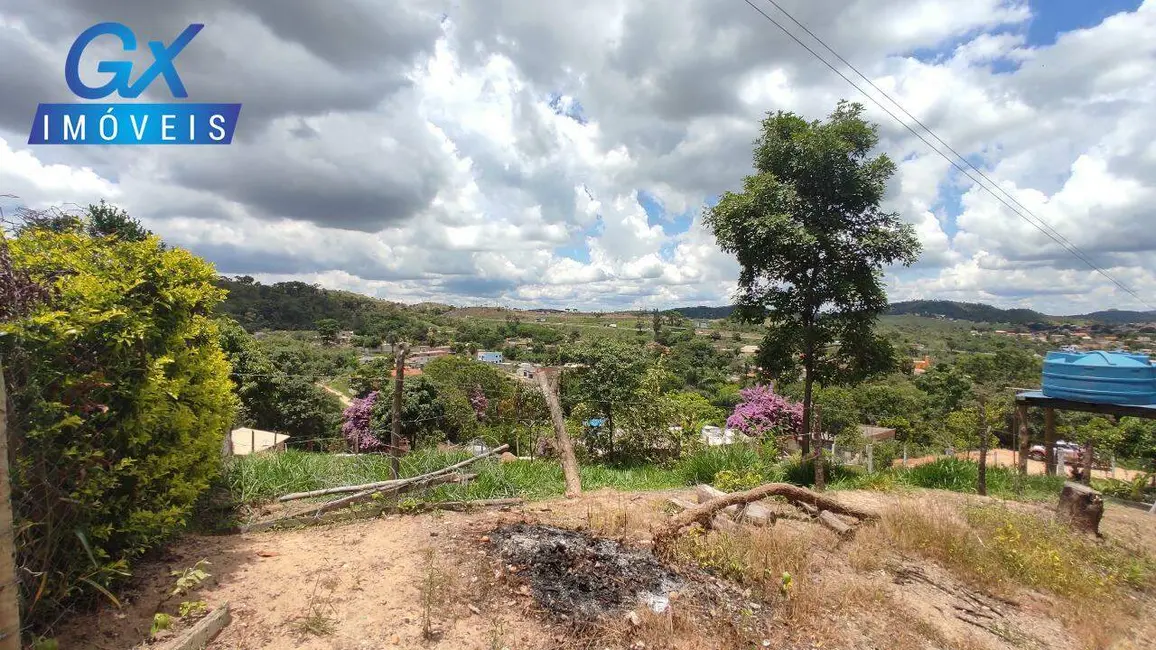 Foto 1 de Terreno / Lote à venda, 360m2 em Esmeraldas - MG