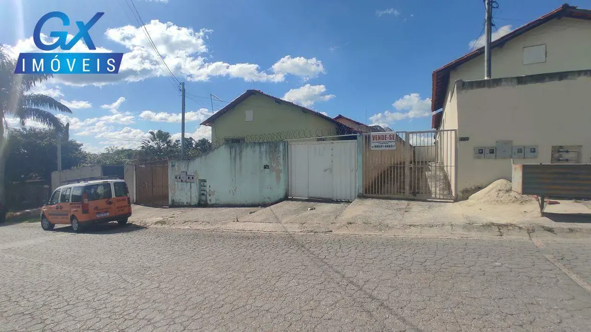 Casa com 2 quartos à venda, 55m2 em Esmeraldas - MG - imagem 3 Foto 3 de Casa com 2 quartos à venda, 55m2 em Esmeraldas - MG