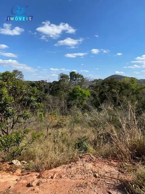 Foto 1 de Terreno / Lote à venda, 756m2 em Esmeraldas - MG