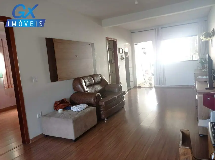 Foto 2 de Casa com 5 quartos à venda, 125m2 em Vereda, Ribeirao Das Neves - MG